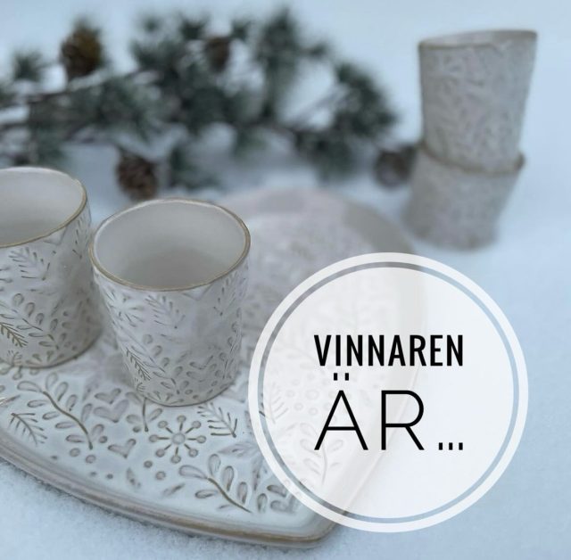 Vad roligt att så många ville vara med att tävla 🤩
Vi har nu dragit en vinnare och det blev @karinjohansson80 som vann det härliga glöggsetet ✨
Stort Grattis och Välkommen in i butiken för att hämta det säger vi ✨

Och håll utkik på Torsdag, då släpper vi nästa tävling och den vill ni inte missa 👀 👟