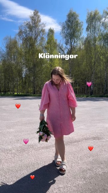 Solen kikar fram och vi slänger på oss klänningar👗✨ 
Så här har ni ett helt gäng med klänningar i olika modeller och färger💗💛💜

Priser ser ni i videon✨

#presentshopenkinnarp