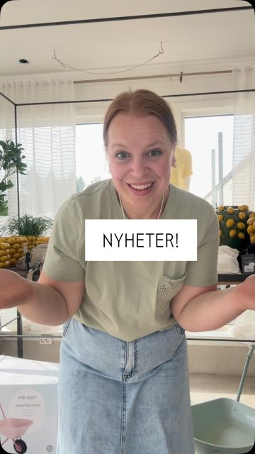Idag har det packats upp massor av NYHETER ☀️

Michaela och Alice har idag packat upp både skor, väskor och barn/bebis kläder 🤗

I videon ser du 5 av dagens nyheter!
Enjoy 🤩

#presentshopenkinnarp #skoshopenkinnarp #tamaris #nameit #nameitsverige #lyckebags #sajaconordic