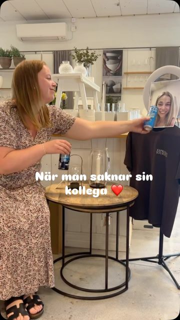 Det är inte lätt när jobb-bästis har semester 😱

Tur att Nora nu är halvvägs igenom sin semester så vi snart är tillbaka som vanligt igen 🥳😎

#presentshopenkinnarp #skoshopenkinnarp #workbesties❤️ #workbestie #kulpåjobbet