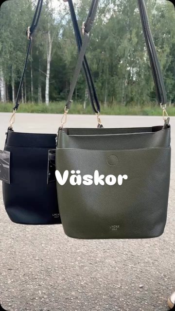 Vi har inte bara packat upp nya kläder och skor utan även en hel del väskor - SÅ många fina 🙌🏻✨👜

I videon ser ni ett urval av vad som kommit och glöm inte bort att vi har öppet precis som vanligt idag 10-13 och det är Camilla ni träffar i Presentshopen och Molly i Skoshopen 🤗

#presentshopenkinnarp #skoshopenkinnarp #väskor #handväska #sajaconordic #puccini #puccinibag #lyckeoslo #lyckebags