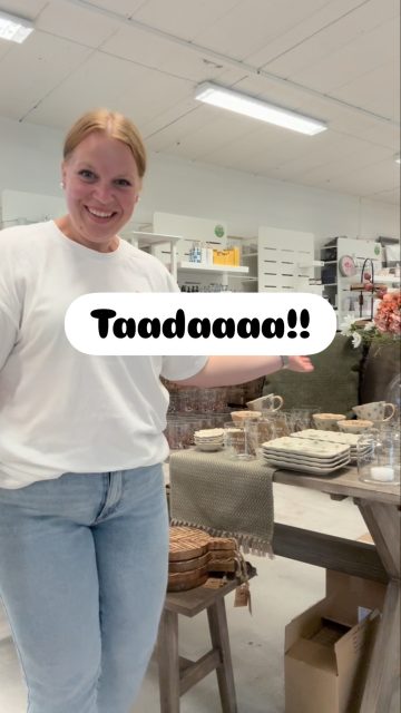 Häng med Michaela och plocka om ett bord från sommar till höst ☀️ -> 🍂

Visst blev det fint? 🤗🙌🏻

#presentshopenkinnarp #heminredning #inredningsinspo #iblaursen #majascottage #mrplant #ernstform #fondacoab #alotdecoration