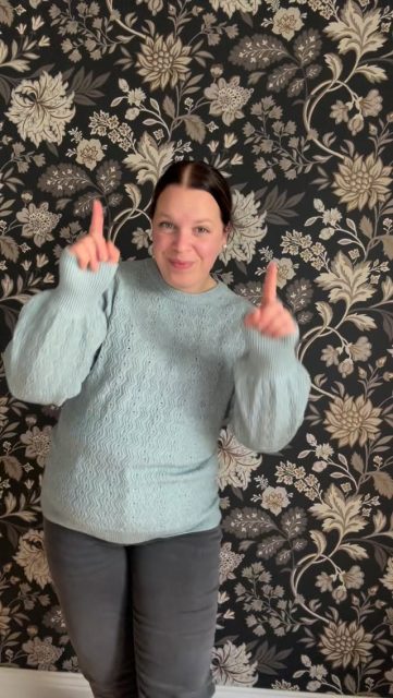 Det var ett tag sen vi visade lite plagg från @onlycarmakoma så nu var det verkligen dags 🤩
Lite smått och gott, men ta en extra kik på jeansen, det är vårens favorit modell SUI som kommit i en snygg grå tvätt, snyggt att matcha både med den isblå färgen och beige 👍🏻😃
Storlek 42-54
#presentshopenkinnarp #carmakoma #plussize #curvefashion #allastorlekarärvackra #webbshop