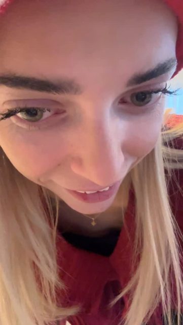 Sista lördagen innan jul och självklart kör vi julklappstips🎁 

🌟Extraöppet i helgen:🌟
Idag lördag 10-16
Söndag 11-16

Öppet 10-18 som vanligt måndag och tisdag❤️

#presentshopenkinnarp #skoshopenkinnarp