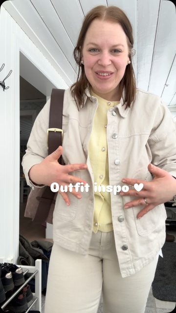 En vårig outfit i gult och offwhite - en färgkombo vi älskar just nu 🤩💛

Michaela gav den 10 av 10, håller du med? 🤩

#presentshopenkinnarp #outfitinspo