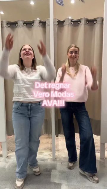 Favorit-tishan är tillbaka i 10 (!!) färger✨👀

Vero Modas ”AVA” är såå himla tunn och skön på kroppen!! Det är även lite tyngd i tyget så att den faller väldigt snygg på😍

Enfärgad: 200kr
Randig: 250kr
✨✨✨✨✨

#presentshopenkinnarp