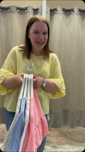 Har du sett? 👀✨

Vi har fått hem den perfekta vår och sommarblusen från @cosy_house_fashion 😍

One Size, passar 34-44 🙌🏻
350kr

#presentshopenkinnarp