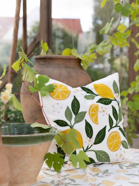 Citroner, Citroner, Citroner 🍋🍋🍋

Vi älskar uttrycket - ”When life gives you lemons - make lemonade 🍋💛

Och denna lite gråare söndag passar ju dessa små färgklickar perfekt att lyfta lite extra ✨🙌🏻🍋

#presentshopenkinnarp