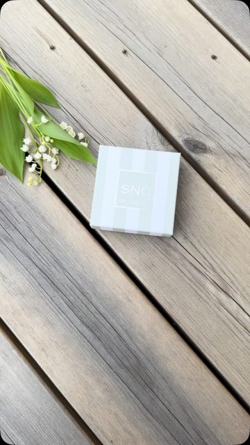 ✨ PRESENTTIPS ✨

Ett tidlöst armband från @snoofsweden som passar både gammal och ung! 💝

En perfekt present till:
•Mor
•Studenten
•Konfirmanden
•Fröken
•…Ja listan kan göras låååång!

Armbandet kostar 399kr och finns både i Silver och Guld ✨💝

#presentshopenkinnarp