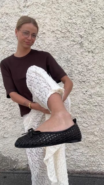 Har ni sett de randiga nyheterna från Marta på vår story idag?👀 Om inte - kika👋🏼

Och häng kvar lite till här på dagens reel och för att se om även Nora kanske fastnade för bland annat det randiga setet?🤷🏼‍♀️🤭

Frågor om något? HOJTA till så löser vi😎

#presentshopenkinnarp #skoshopenkinnarp