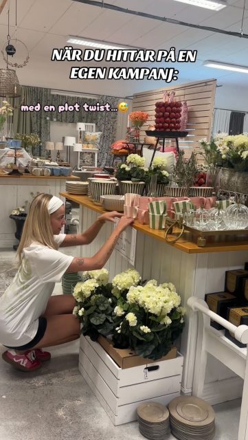 Satte krokben för sig själv, sköt sig själv i foten, grävde sin egen grop… Ah - det finns flera sätt att beskriva Noras försök till rabatt på🙃🫠

#presentshopenkinnarp #skoshopenkinnarp