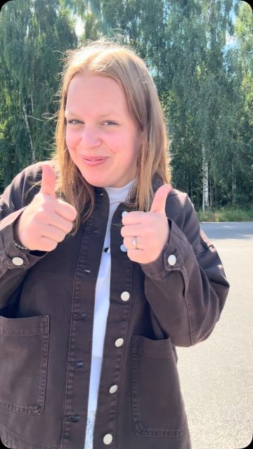 Måndag och ny vecka OCH ytterligare en ny färg på favoriten ”Jamie” 🤎

Den bruna vi visade upp för någon vecka sen är i princip slut så vi var ju inte sämre än att vi beställde hem en ny färg 🙌🏻🤎

Även denna 500kr och storlek XS-XL ✨

#presentshopenkinnarp #veromoda