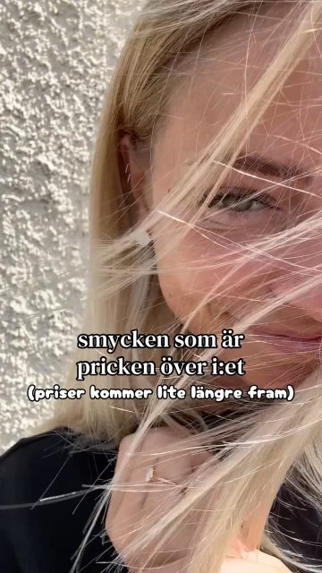 Kan det vara en av höstens snyggaste och stilrenaste toppar? Ah, vi tror nog faktiskt det😎😍

Alla priser hittar ni i videon woopwoop📸

#presentshopenkinnarp