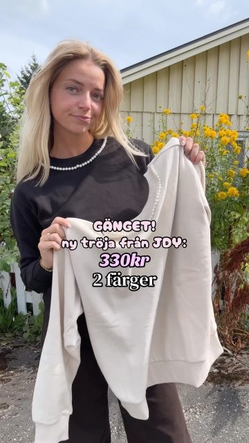 Supermjuk nyhet från JDY💥❣️ 
HUR FINT med pärlorna på?🥹 Som ett påsytt halsband som alltid sitter som det ska✨

Pris: 330kr
Storlek: S - XXL
✨✨✨✨✨✨

#presentshopenkinnarp