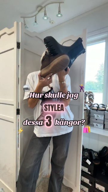 3 olika kängor blir 3 olika outfits👋🏼🛍️✨

Priser på allt finnes i videon woopwoop📸💰

#skoshopenkinnarp #presentshopenkinnarp