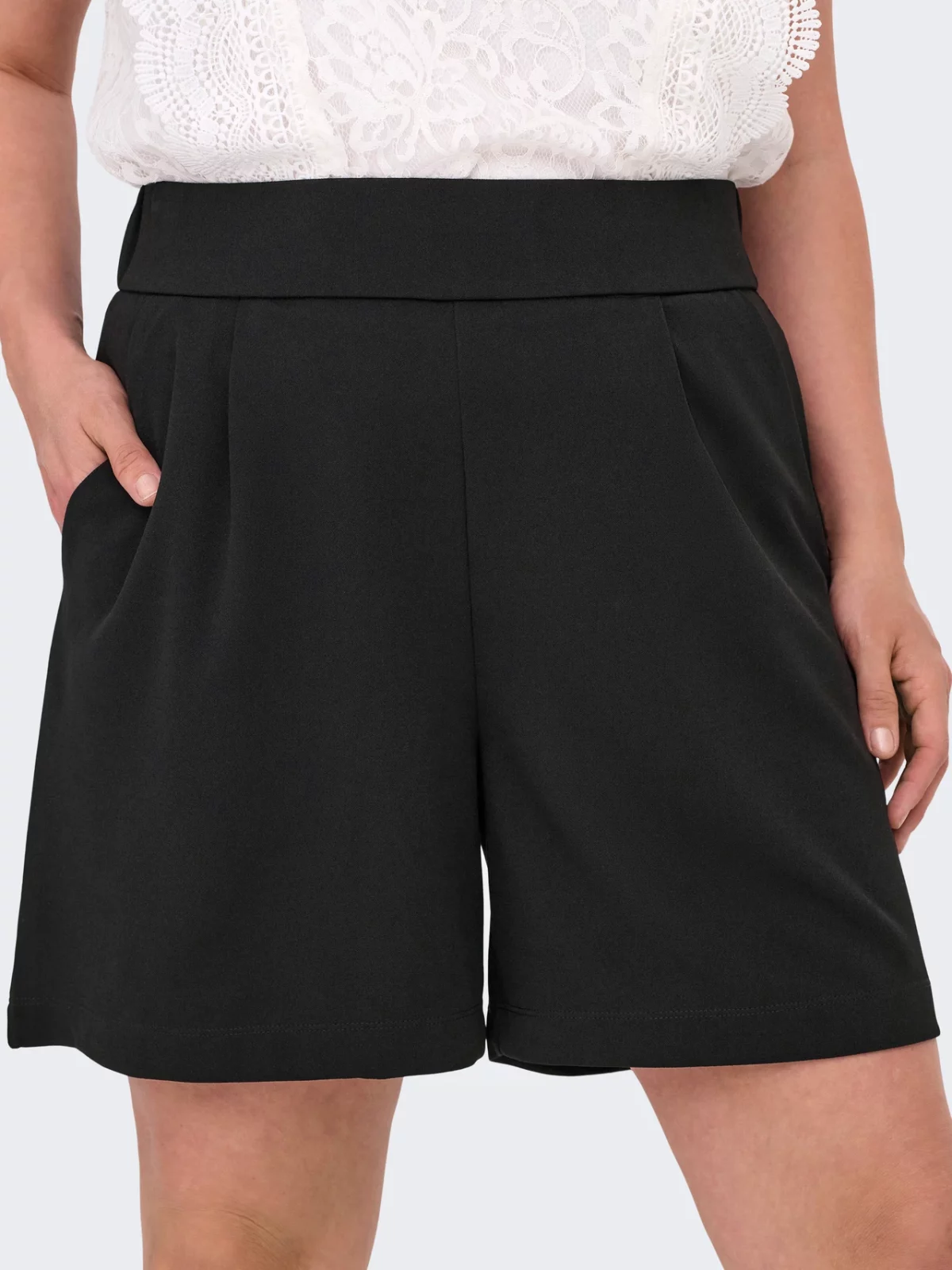 CARSTILLA SHORTS Black