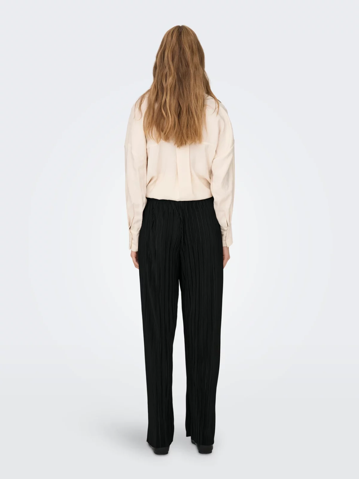 ONLRAVENNA PLISSE PANT Black - Bild 4