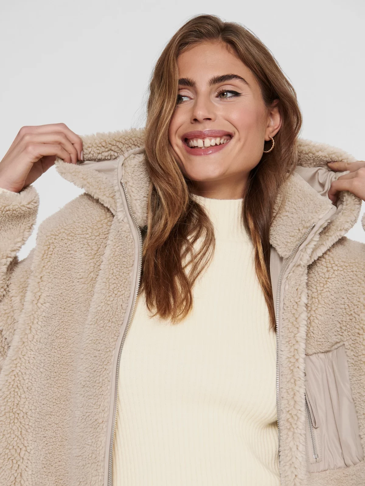 ONLSASCHA SHERPA JACKET LIFE Cuban Sand - Bild 6