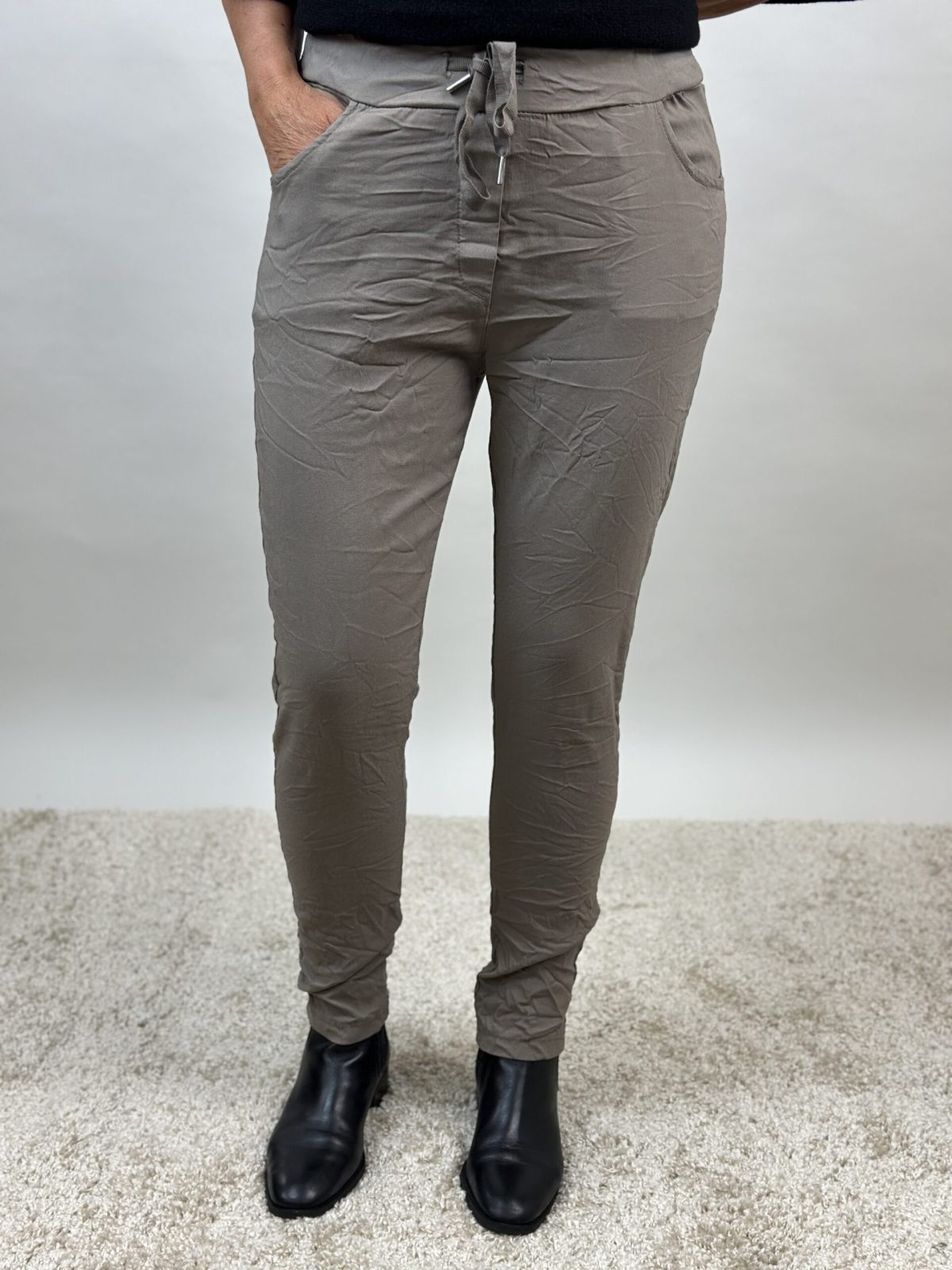 MBHSIGNE BYXA Taupe