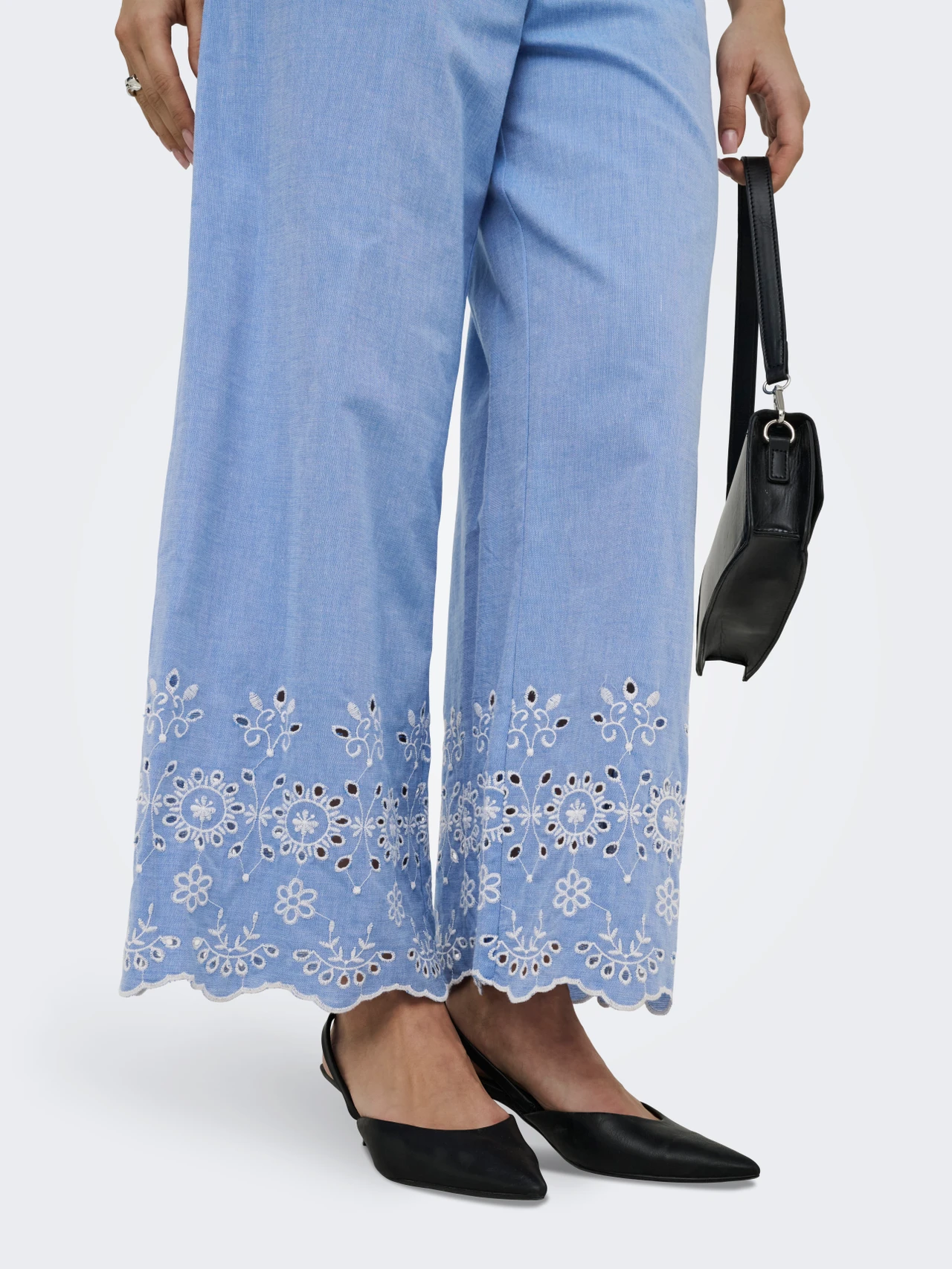 JDYMARINA EMB. ANKLE PANT Blue Bonnet - Bild 4