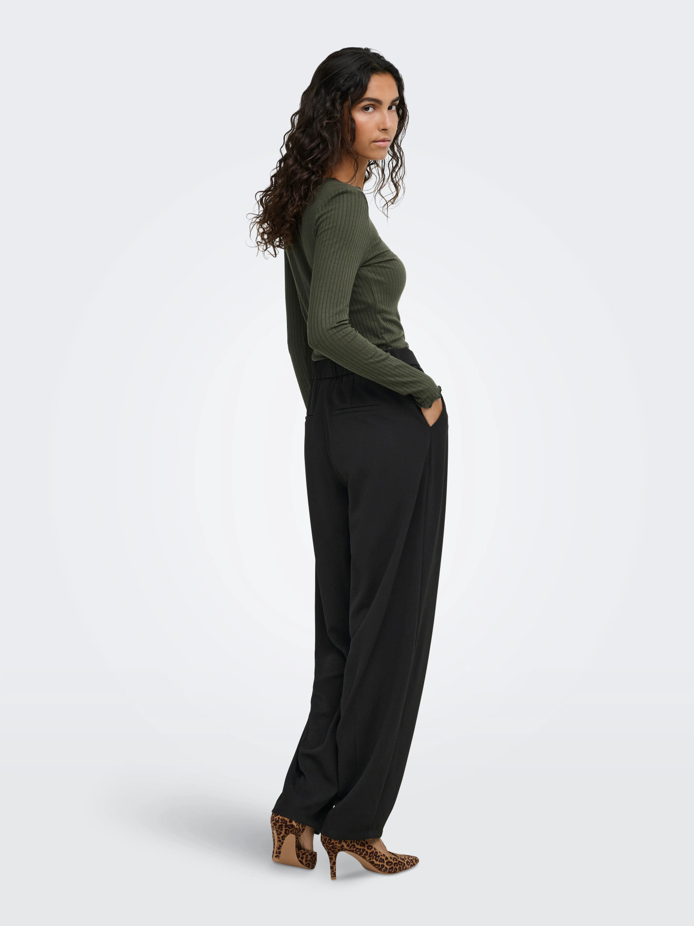 JDYGEGGO LIFE ONE BAREL PANT Black - Bild 5